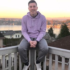 Meet your Posher, Blake